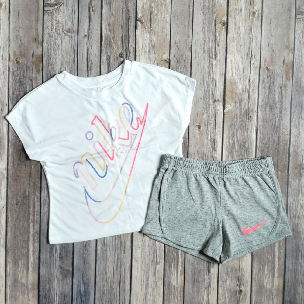 Nike Little Girls T-Shirt & Jersey Shorts Set